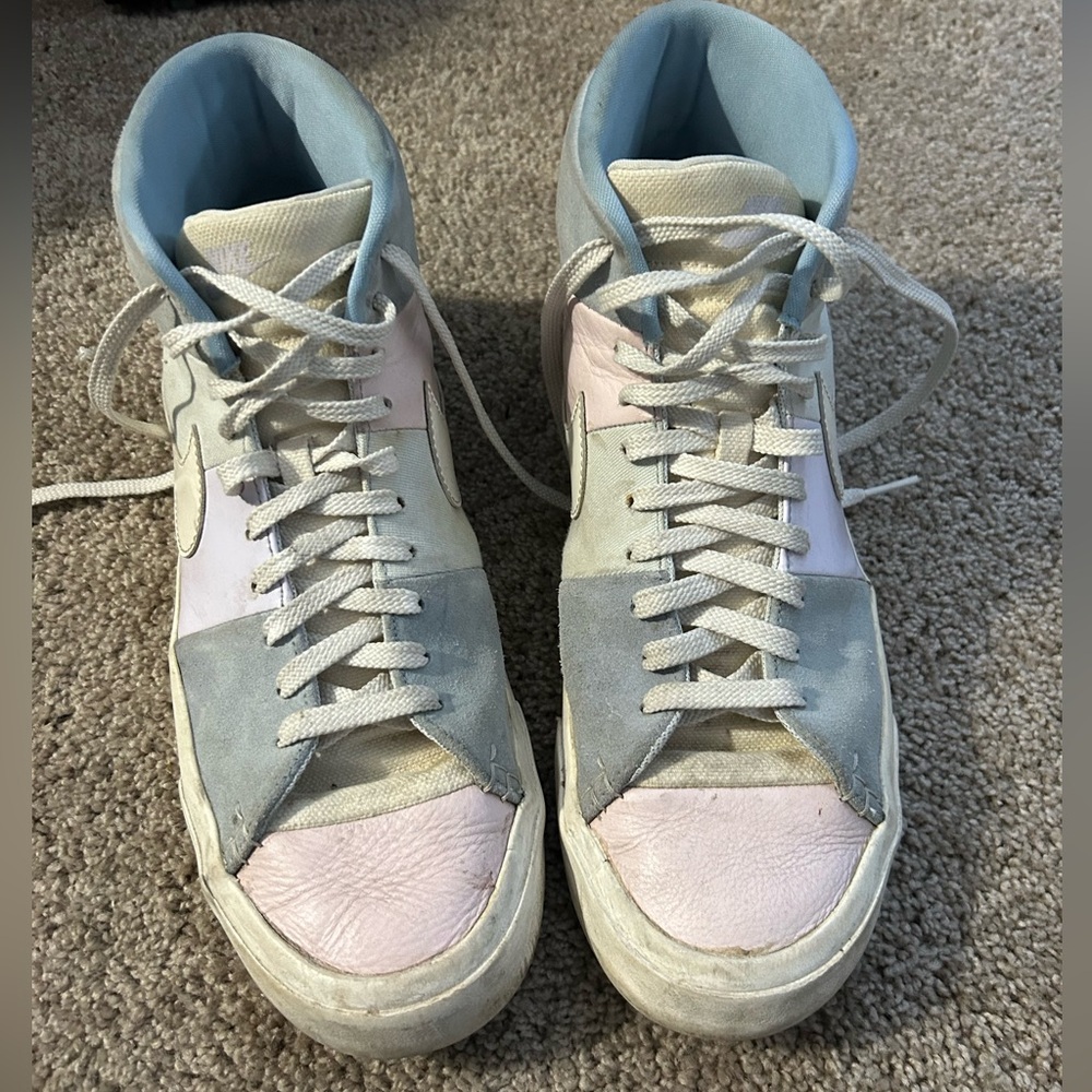 Nike Easter High-Top Sneakers